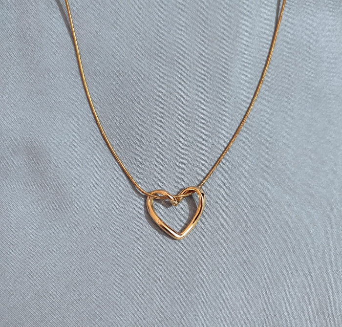Hollow heart Lover Necklace