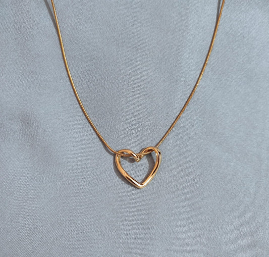 Hollow heart Lover Necklace